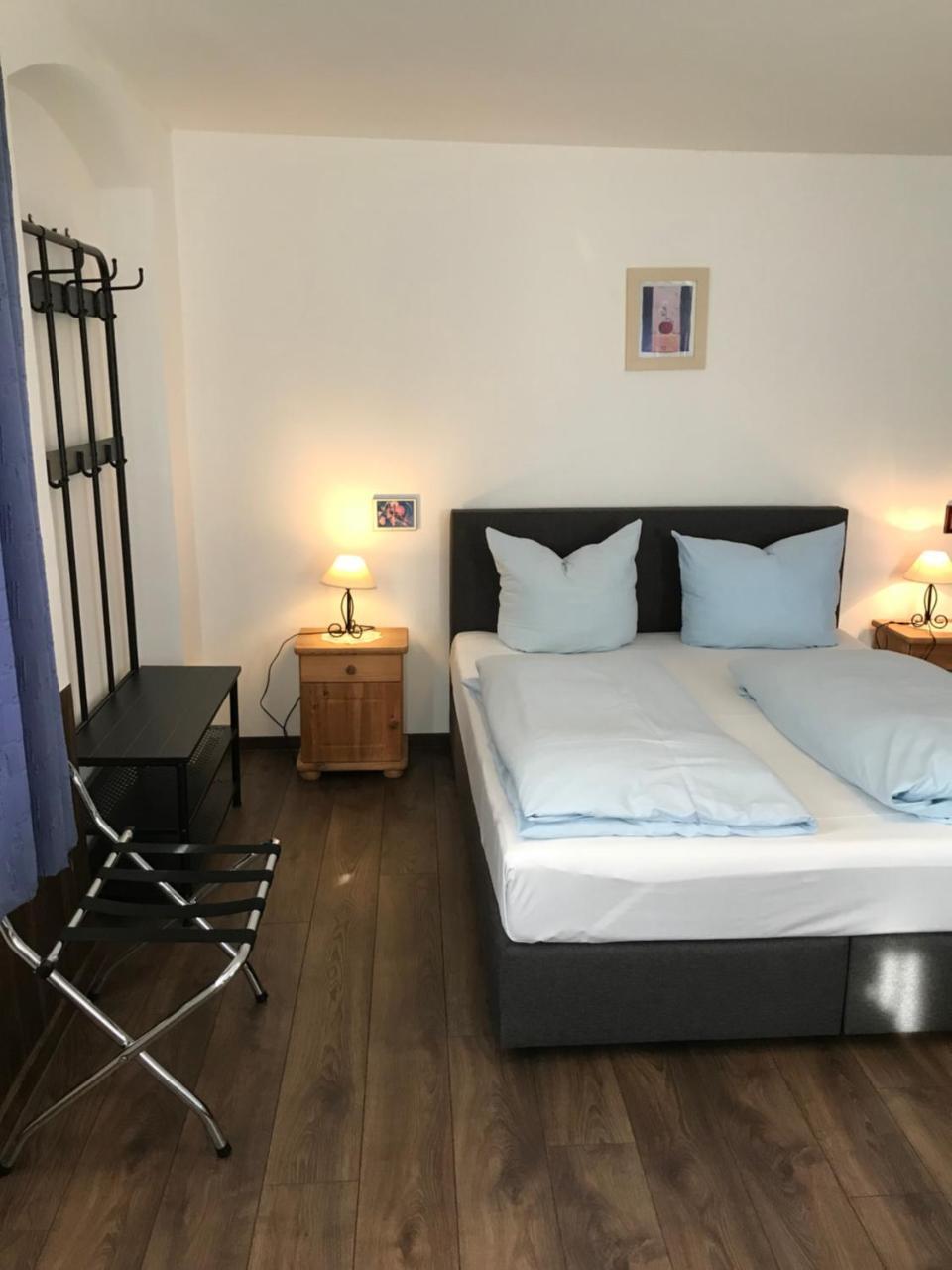 Guntia Hotel